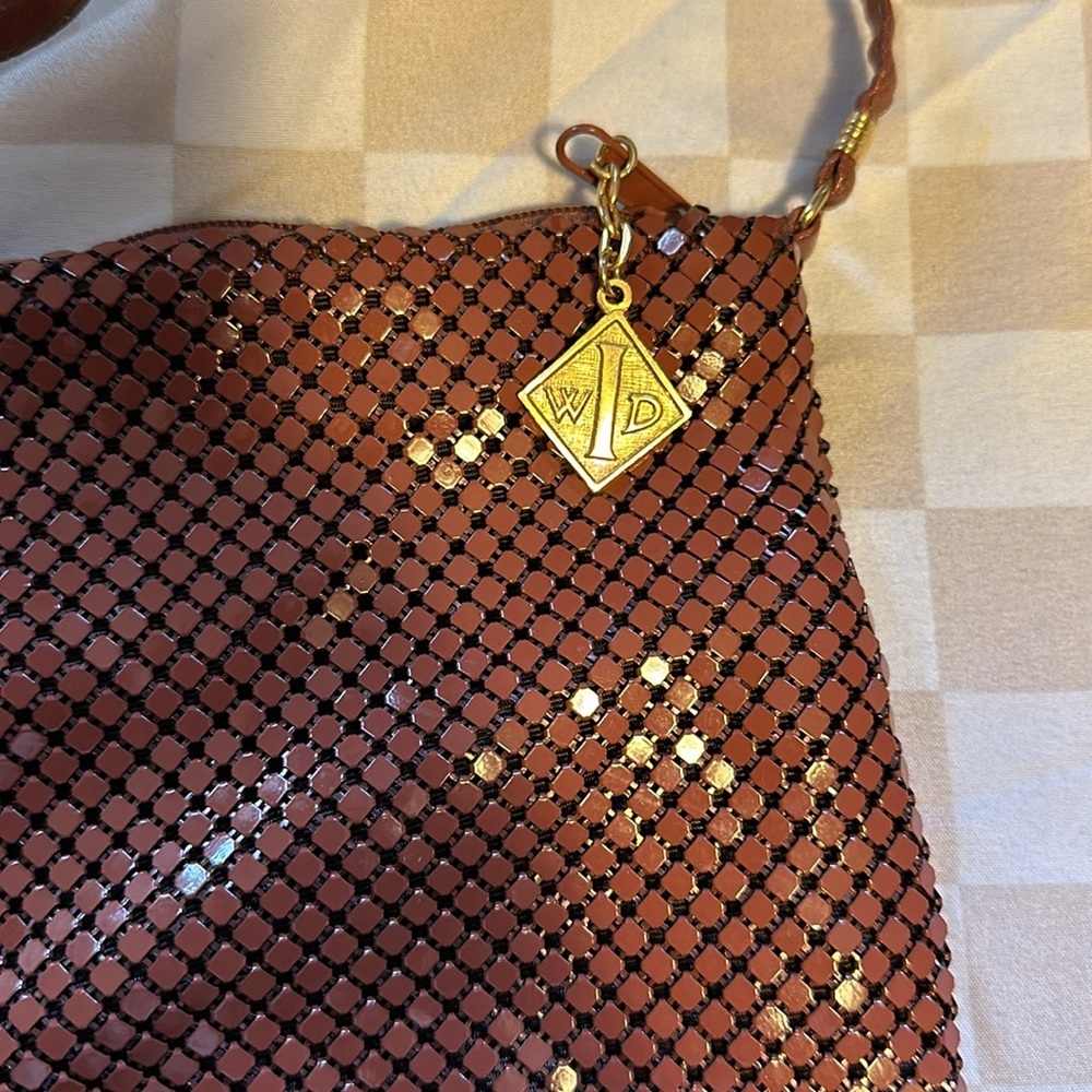 Red whiting and Davis metal mesh crossbody bag - Picture 3 of 8